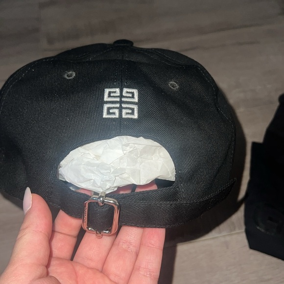 Givenchy Embroidered Hat - Picture 4 of 4